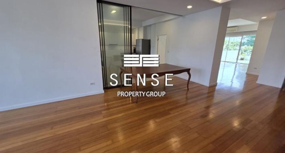 For rent 3 bedrooms condo in Sathon, Bangkok
