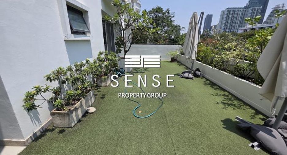 For rent 3 bedrooms condo in Sathon, Bangkok