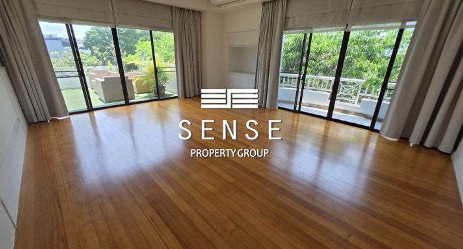 For rent 3 bedrooms condo in Sathon, Bangkok