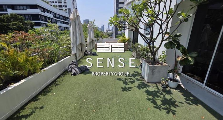 For rent 3 bedrooms condo in Sathon, Bangkok