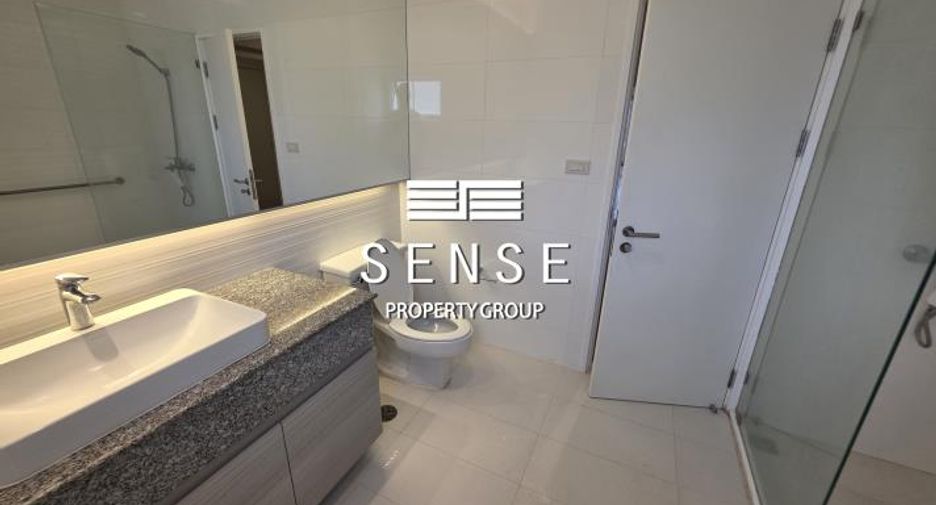 For rent 3 bedrooms condo in Sathon, Bangkok