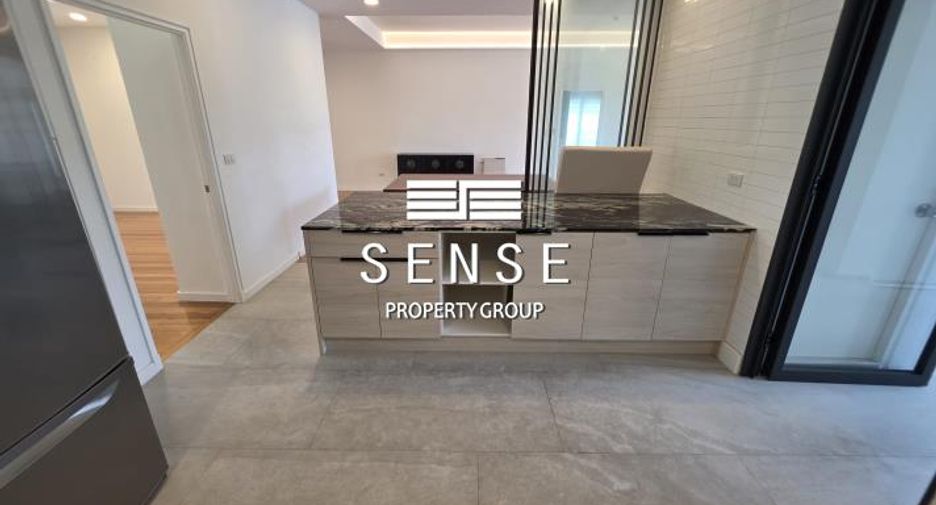 For rent 3 bedrooms condo in Sathon, Bangkok