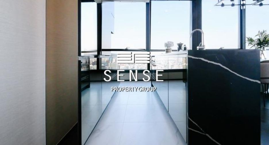 For rent 3 ベッドルーム condo in Khlong Toei, Bangkok