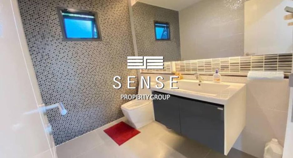 For rent 3 bedrooms house in Sathon, Bangkok