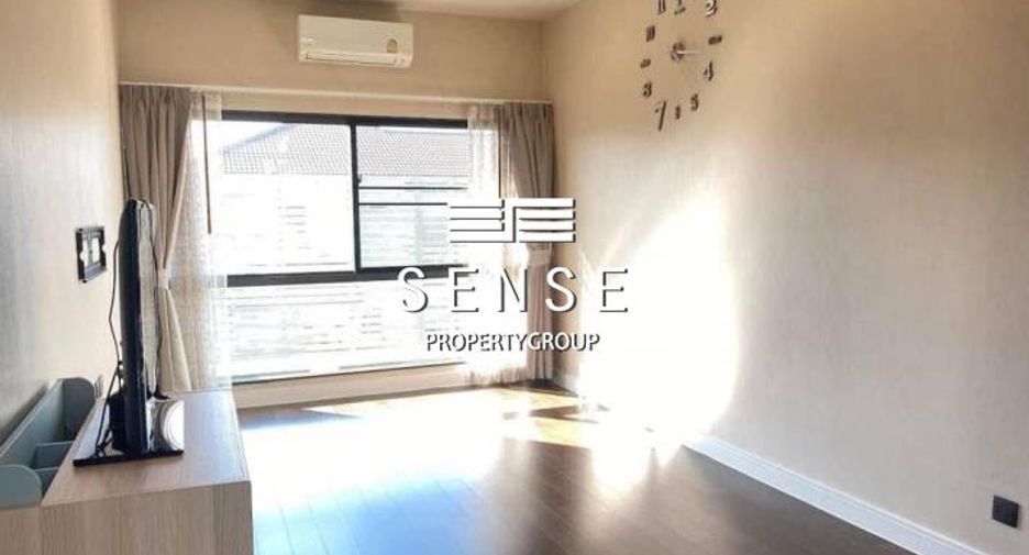 For rent 3 bedrooms house in Sathon, Bangkok