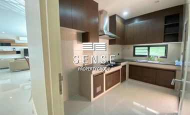 For rent 3 bedrooms house in Sathon, Bangkok