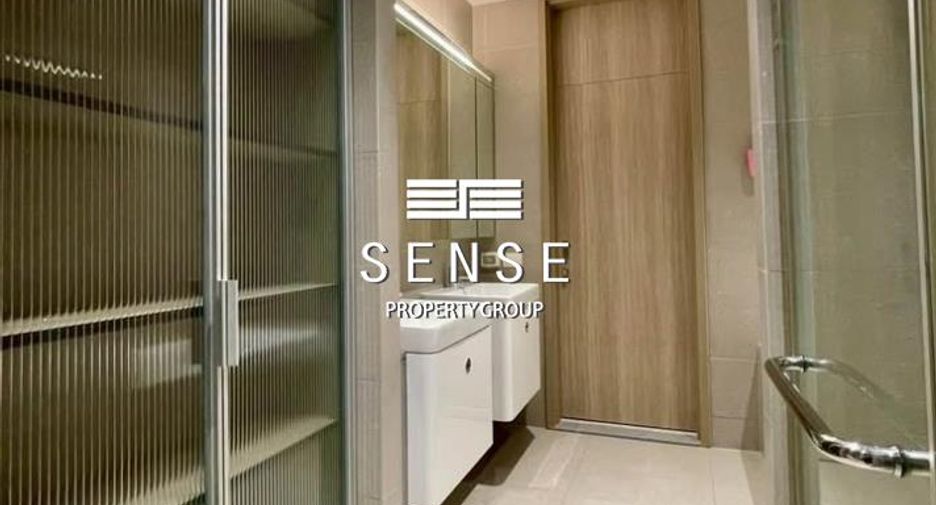 For rent 3 bedrooms condo in Pathum Wan, Bangkok