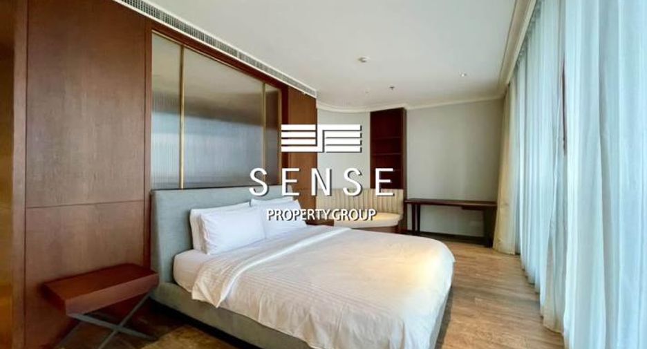 For rent 3 bedrooms condo in Pathum Wan, Bangkok