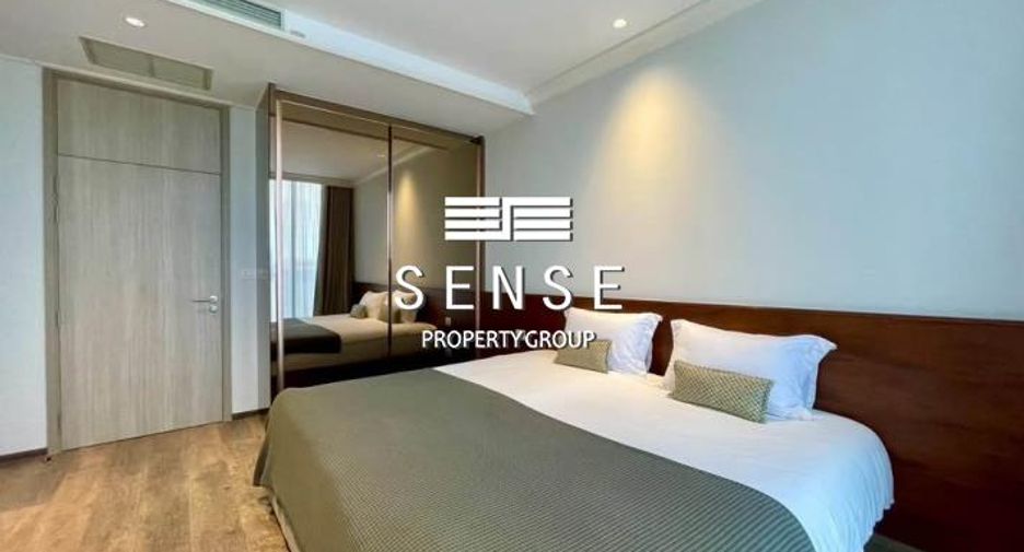 For rent 3 bedrooms condo in Pathum Wan, Bangkok