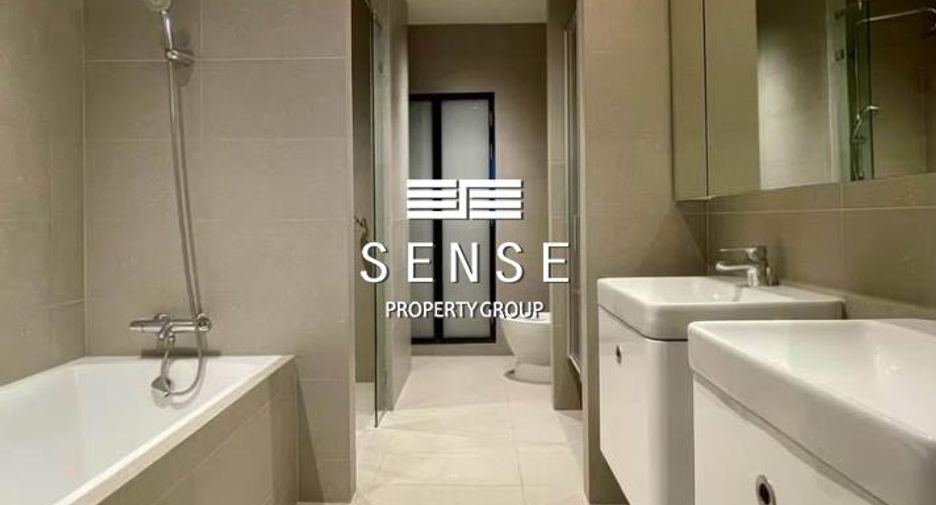 For rent 3 bedrooms condo in Pathum Wan, Bangkok