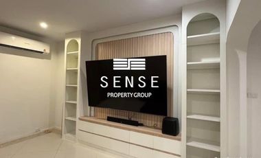 For rent 2 bedrooms condo in Sathon, Bangkok