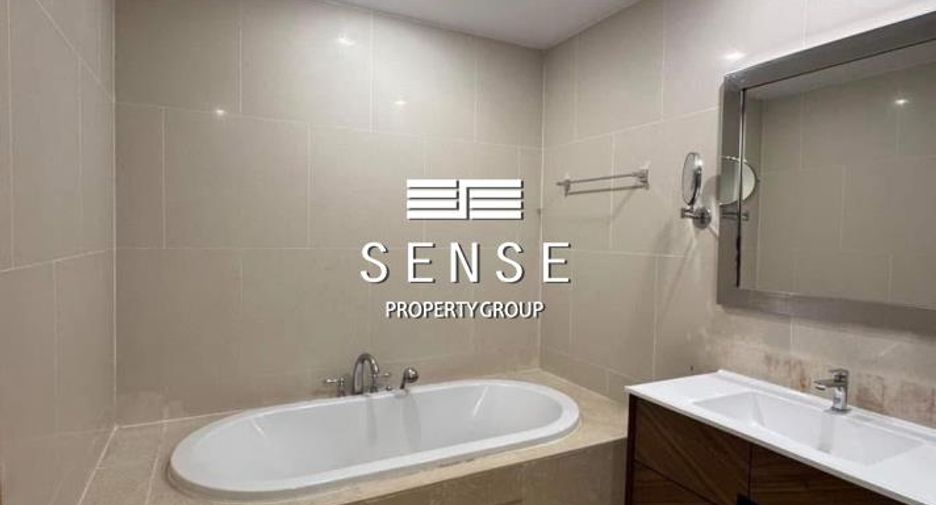 For rent 2 bedrooms condo in Sathon, Bangkok