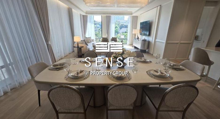 For sale 3 bedrooms condo in Khlong Toei, Bangkok