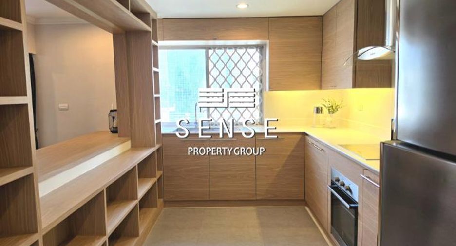 For rent 3 bedrooms condo in Sathon, Bangkok