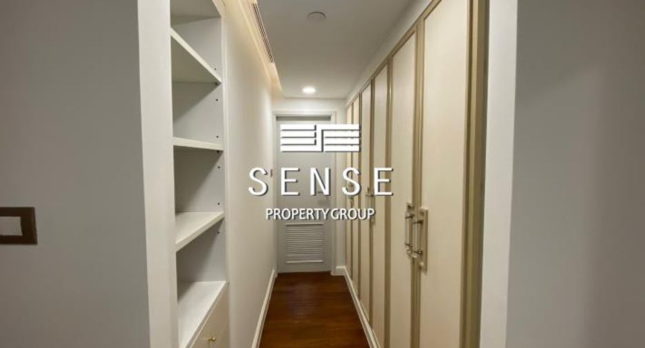 For rent 3 ベッドルーム condo in Khlong Toei, Bangkok