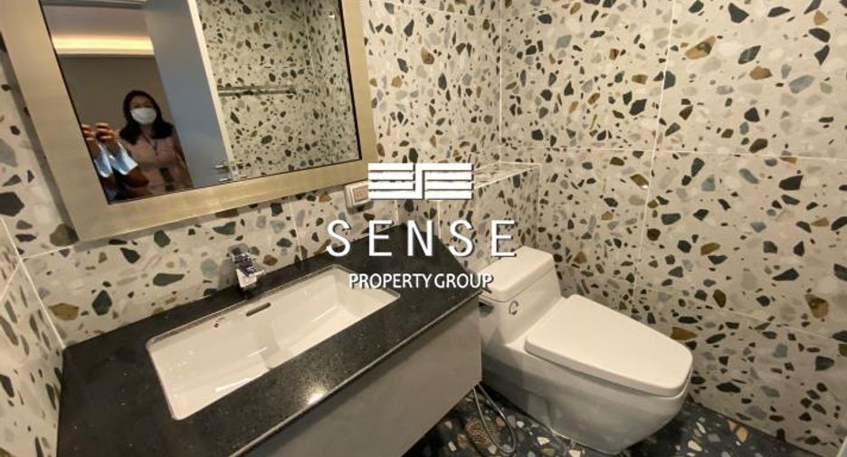 For rent 3 ベッドルーム condo in Khlong Toei, Bangkok