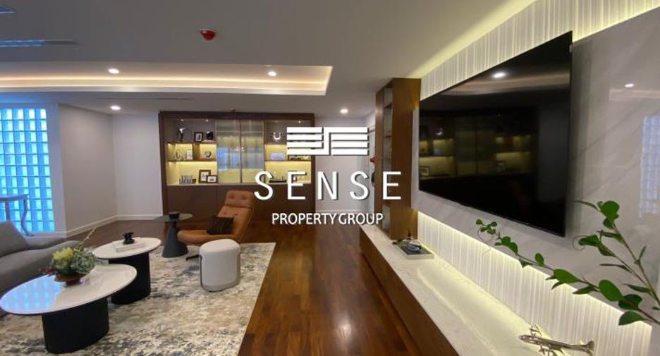 For rent 3 ベッドルーム condo in Khlong Toei, Bangkok