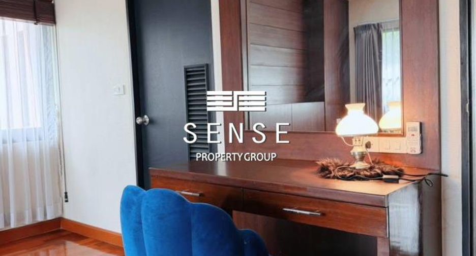 For rent 3 bedrooms condo in Khlong Toei, Bangkok