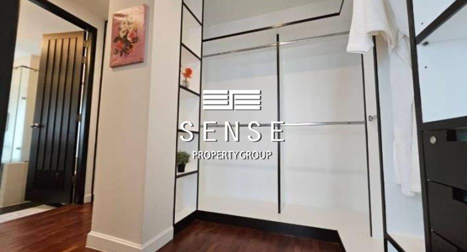 For rent 4 bedrooms condo in Sathon, Bangkok