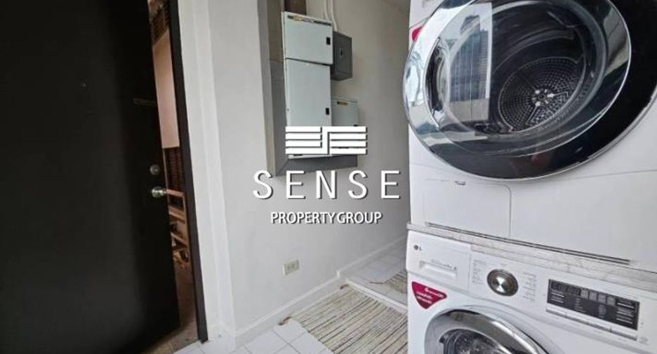 For rent 4 bedrooms condo in Sathon, Bangkok
