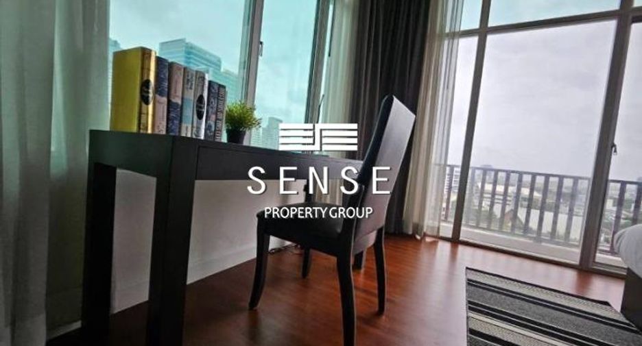 For rent 4 bedrooms condo in Sathon, Bangkok