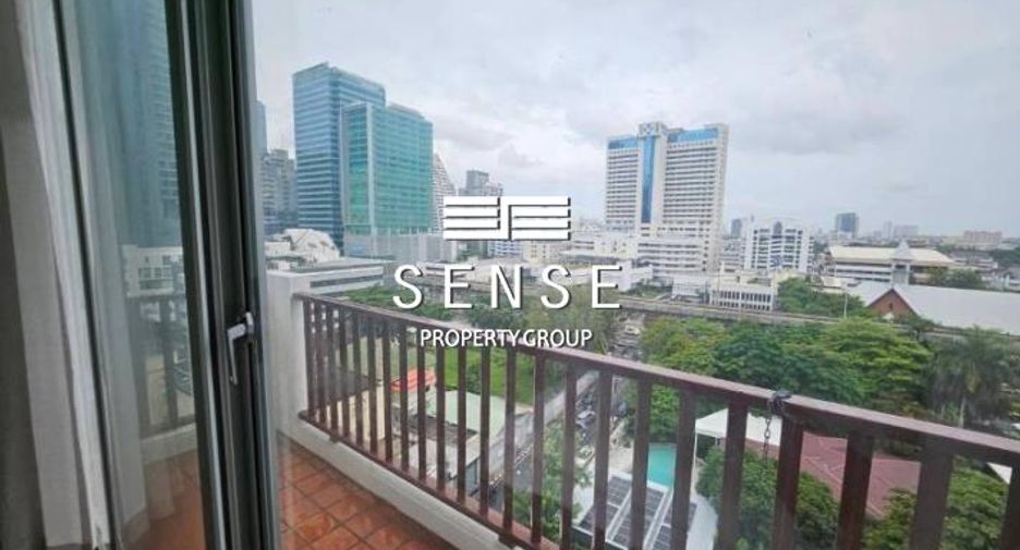 For rent 4 bedrooms condo in Sathon, Bangkok