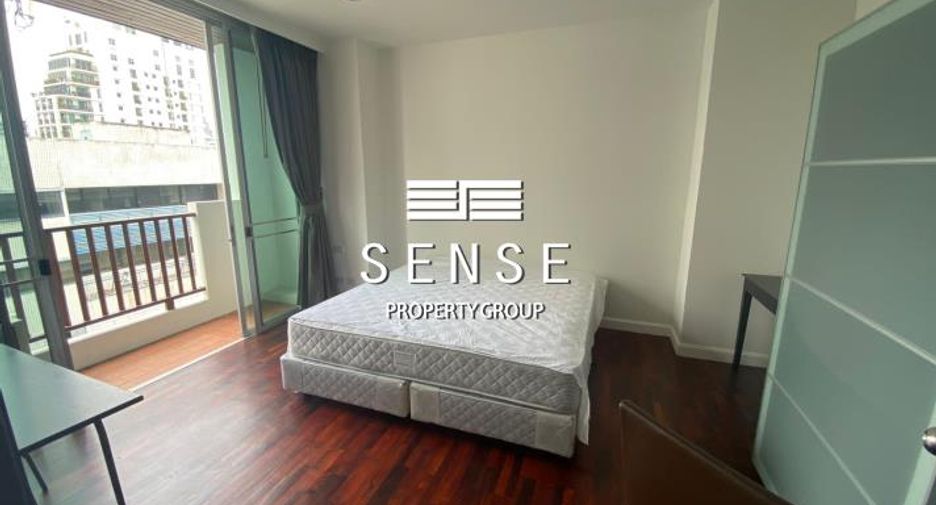 For rent 4 bedrooms condo in Sathon, Bangkok