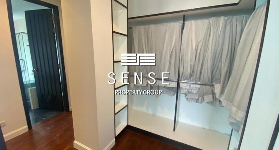 For rent 4 bedrooms condo in Sathon, Bangkok