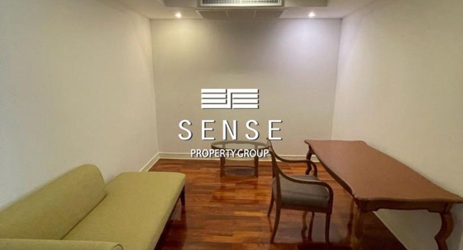 For rent 3 ベッドルーム condo in Khlong Toei, Bangkok