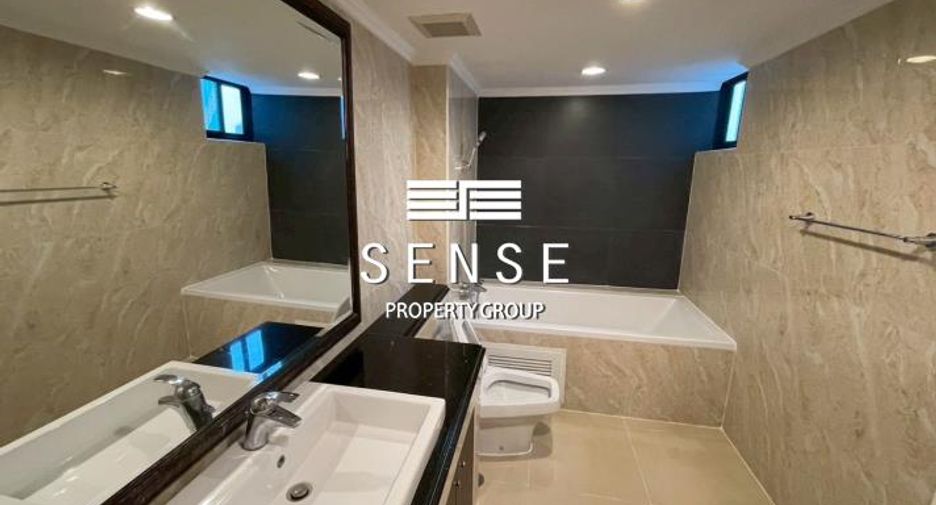 For rent 3 ベッドルーム condo in Khlong Toei, Bangkok