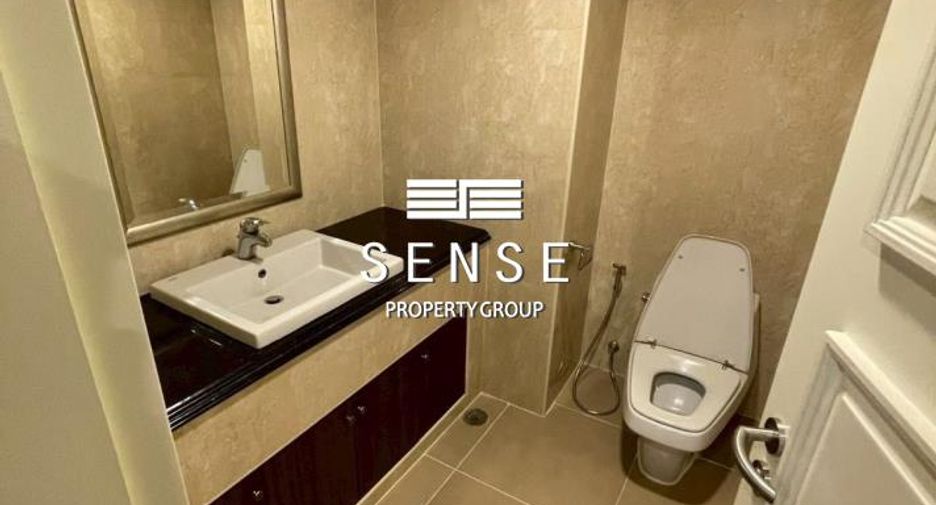 For rent 3 ベッドルーム condo in Khlong Toei, Bangkok