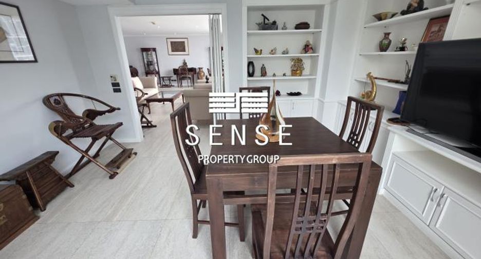 For rent 3 bedrooms condo in Pathum Wan, Bangkok