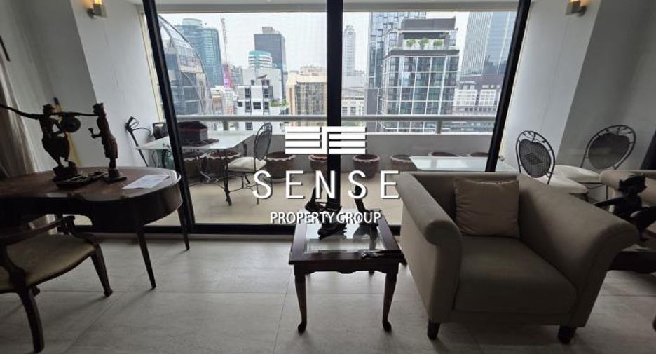 For rent 3 bedrooms condo in Pathum Wan, Bangkok