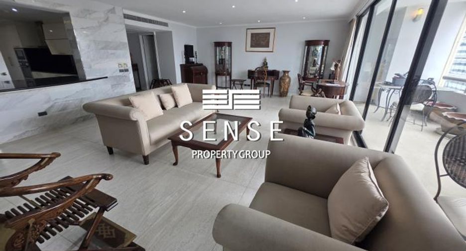 For rent 3 bedrooms condo in Pathum Wan, Bangkok
