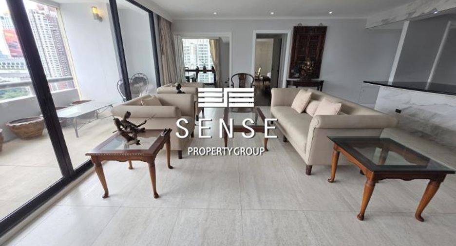 For rent 3 bedrooms condo in Pathum Wan, Bangkok