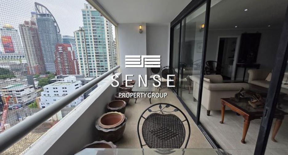 For rent 3 bedrooms condo in Pathum Wan, Bangkok