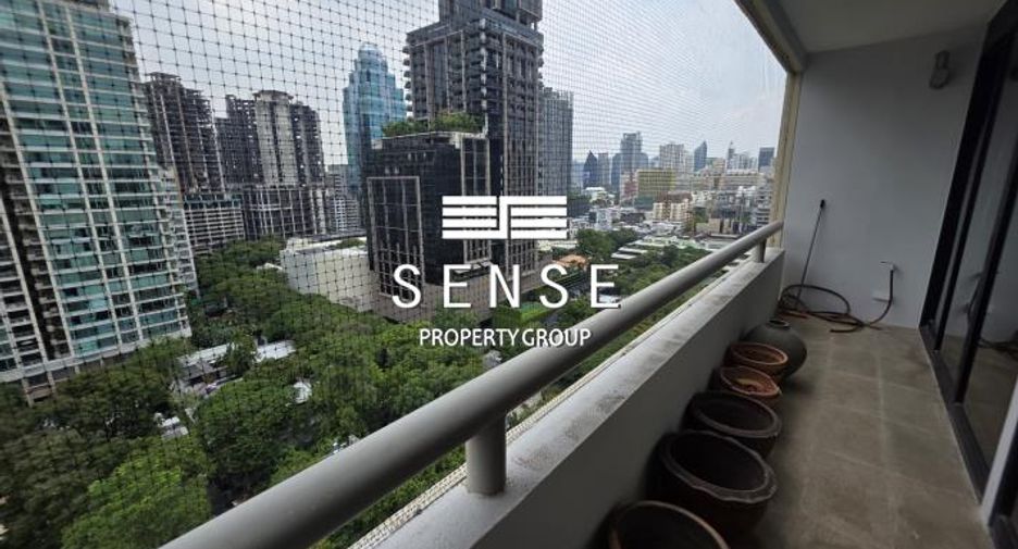 For rent 3 bedrooms condo in Pathum Wan, Bangkok