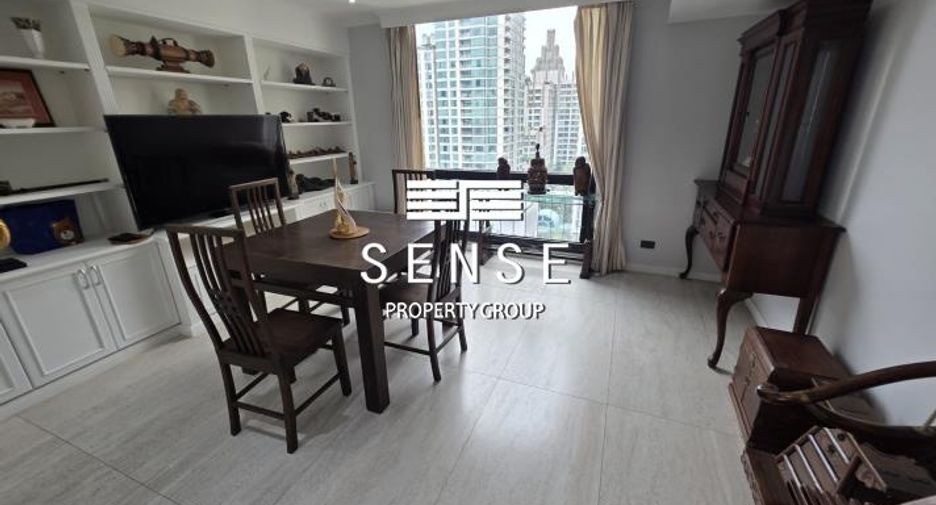 For rent 3 bedrooms condo in Pathum Wan, Bangkok