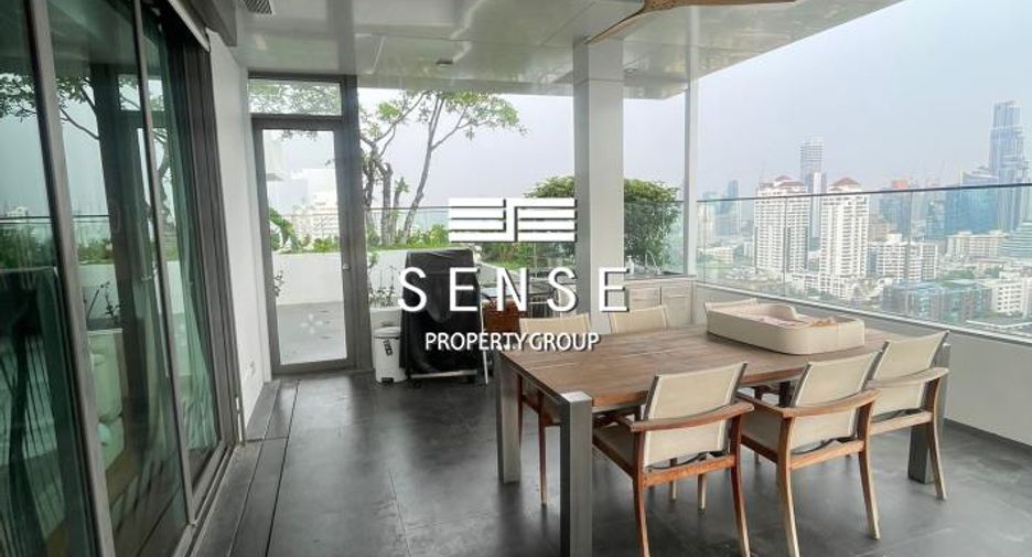 Condo en alquiler de 4 habitaciones en Khlong Toei, Bangkok