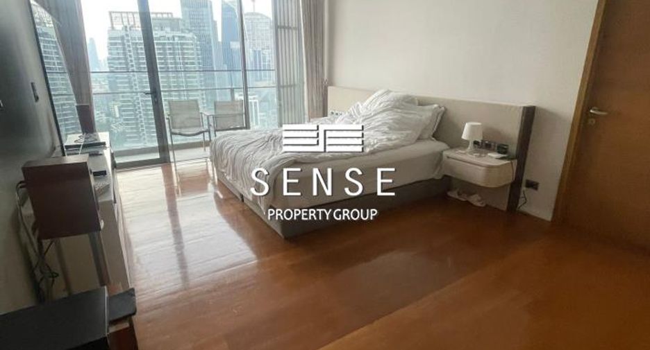 Condo en alquiler de 4 habitaciones en Khlong Toei, Bangkok