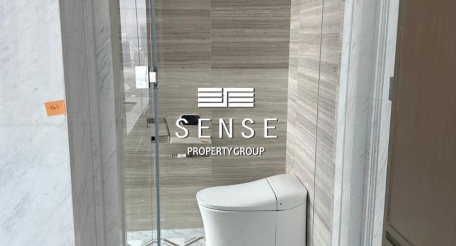 For rent 2 bedrooms condo in Sathon, Bangkok