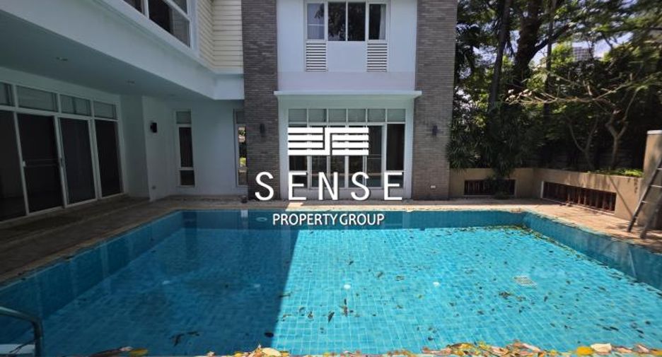 For rent 4 bedrooms house in Khlong Toei, Bangkok