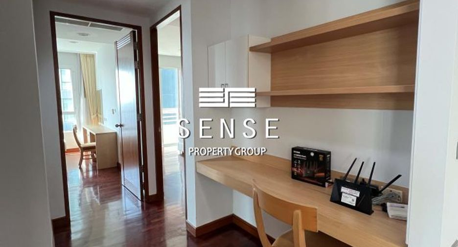 For rent 3 ベッドルーム condo in Khlong Toei, Bangkok
