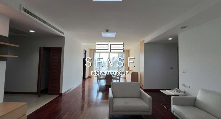 For rent 3 ベッドルーム condo in Khlong Toei, Bangkok