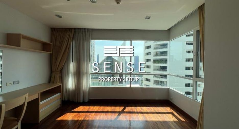 For rent 3 ベッドルーム condo in Khlong Toei, Bangkok