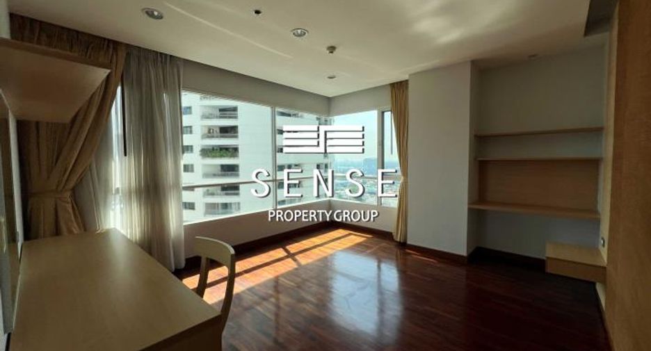 For rent 3 ベッドルーム condo in Khlong Toei, Bangkok