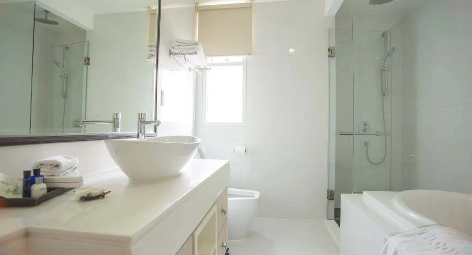 Apartment zur Miete mit 2 Zimmer in Khlong Toei, Bangkok