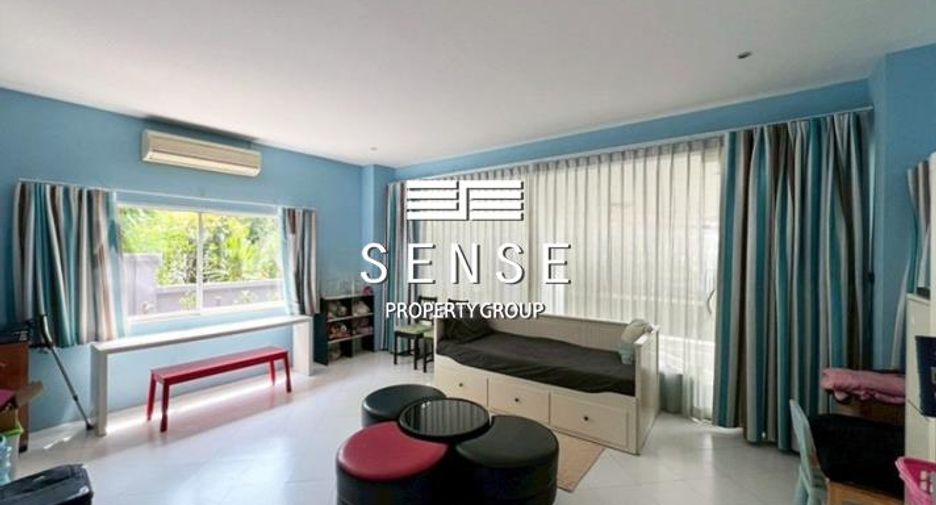 For rent 5 bedrooms house in Phra Khanong, Bangkok