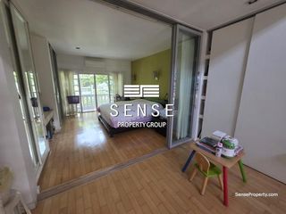 For rent 4 bedrooms townhouse in Watthana, Bangkok