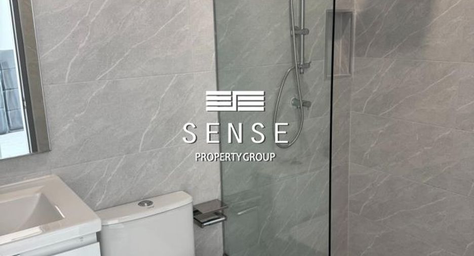 For rent 4 bedrooms house in Phra Khanong, Bangkok